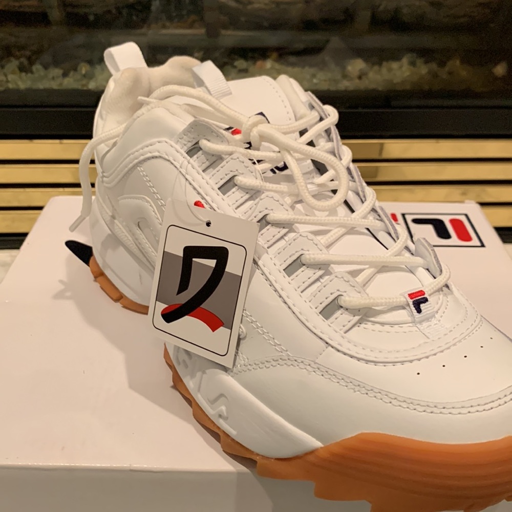 Brand new fila gummy bottom sneakers